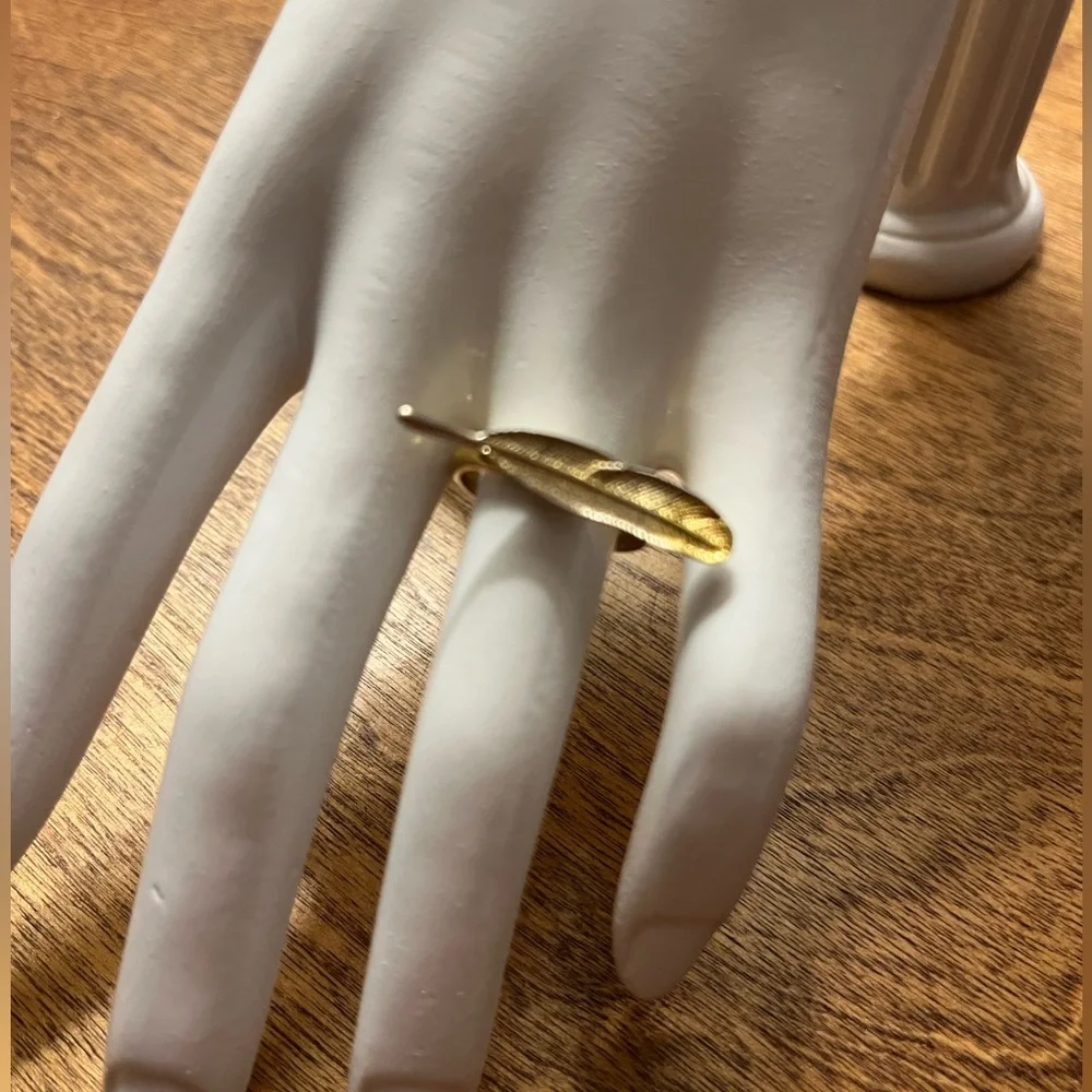 NWT Coach Feather Ring